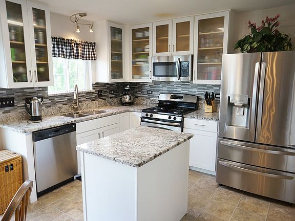 5th image of 2811 Great Meadow Dr