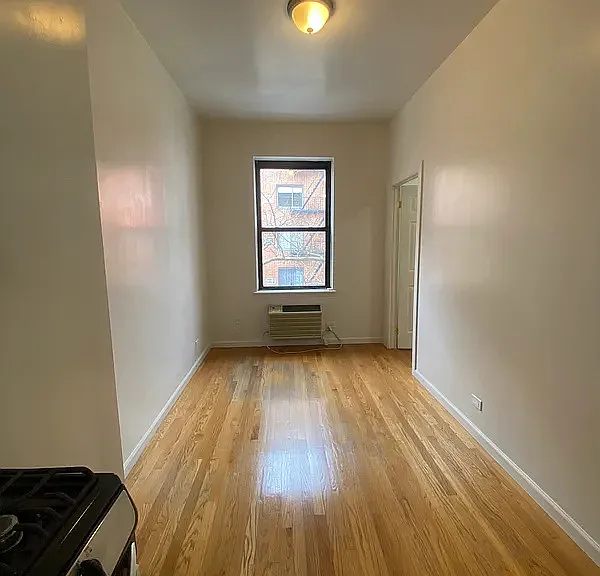 234 E 32nd St #3A — Photo 5