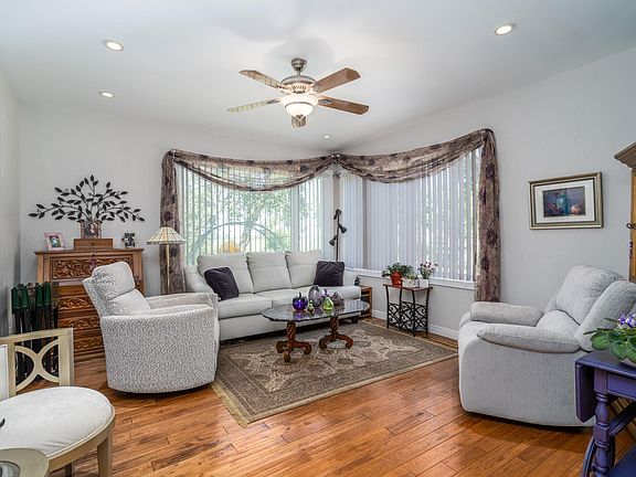 4th image of 22736 370th St SE