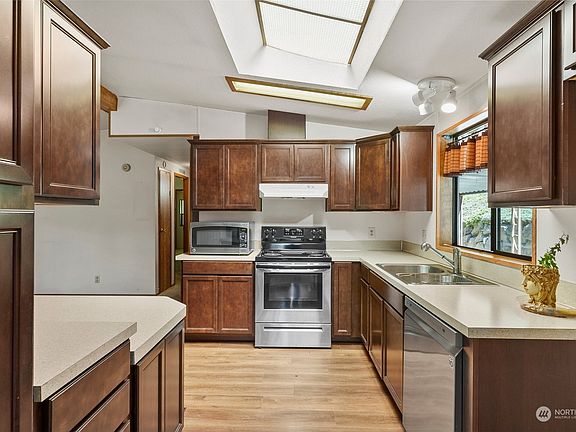 3rd image of 2500 S 370th Street #146