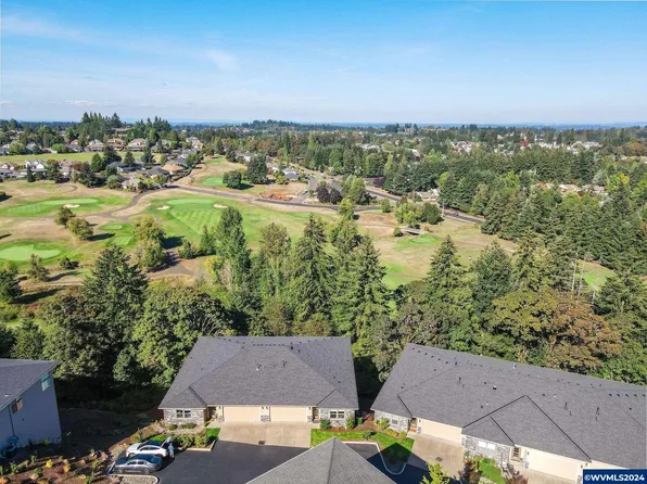 962 Sahalee Ct SE, Salem, OR 97306