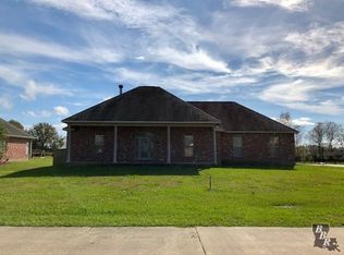 225 W 40th Pl, Cut Off, LA 70345