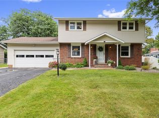 113 Thornton Cir N, Camillus, NY 13031