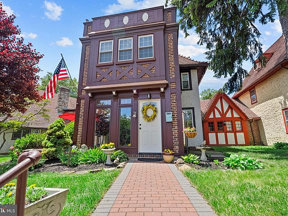 3rd image of 14 Windsor Cir