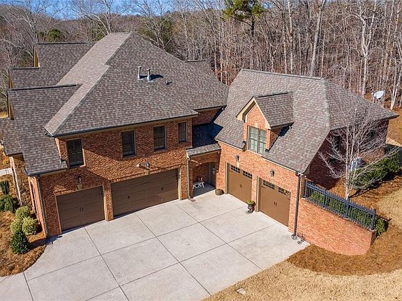 5th image of 341 Oak Forest Dr