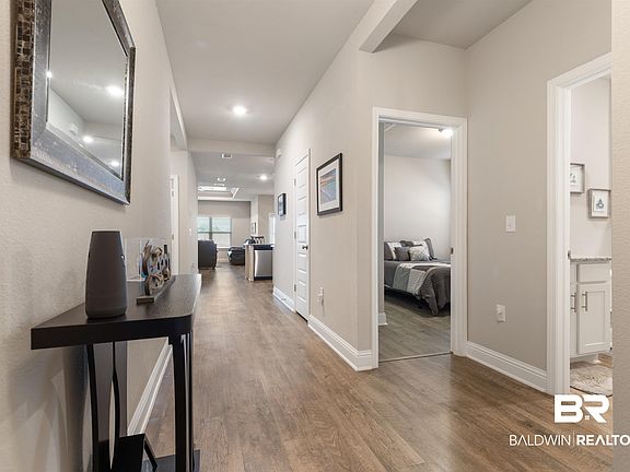 2nd image of 22880 Lieutenant Ave