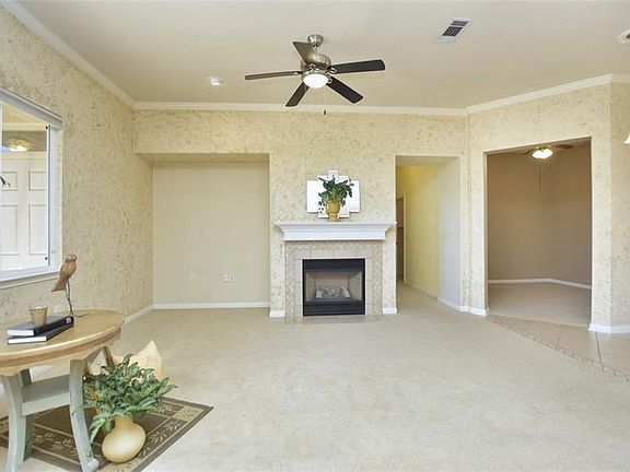 4th image of 111 Purple Sage Dr