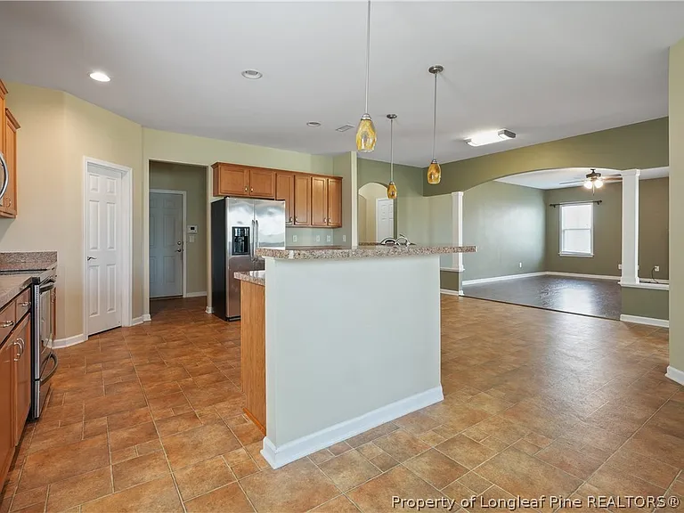 415 Highgrove Dr — Photo 13