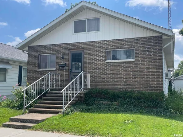 1935 Logan St, Murphysboro, IL 62966