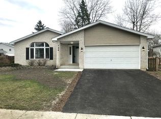 125 Valleywood Dr, Steger, IL