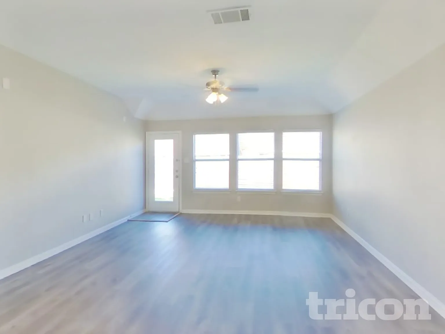 2413 Castle Creek Drive Little Elm TX — Photo 2
