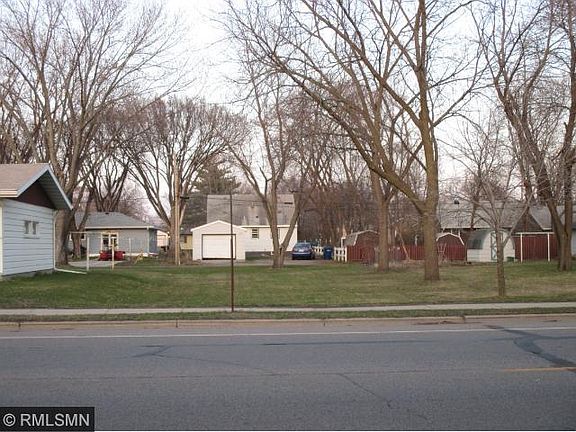 3rd image of 408 25th Ave N