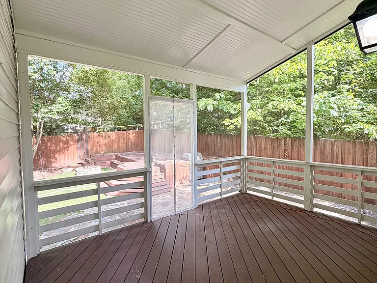 2620 Oleander Dr — Photo 37