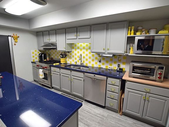 3rd image of 6101 Cabot Ct Unit 4