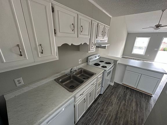 2nd image of 230 Lanier Dr #35