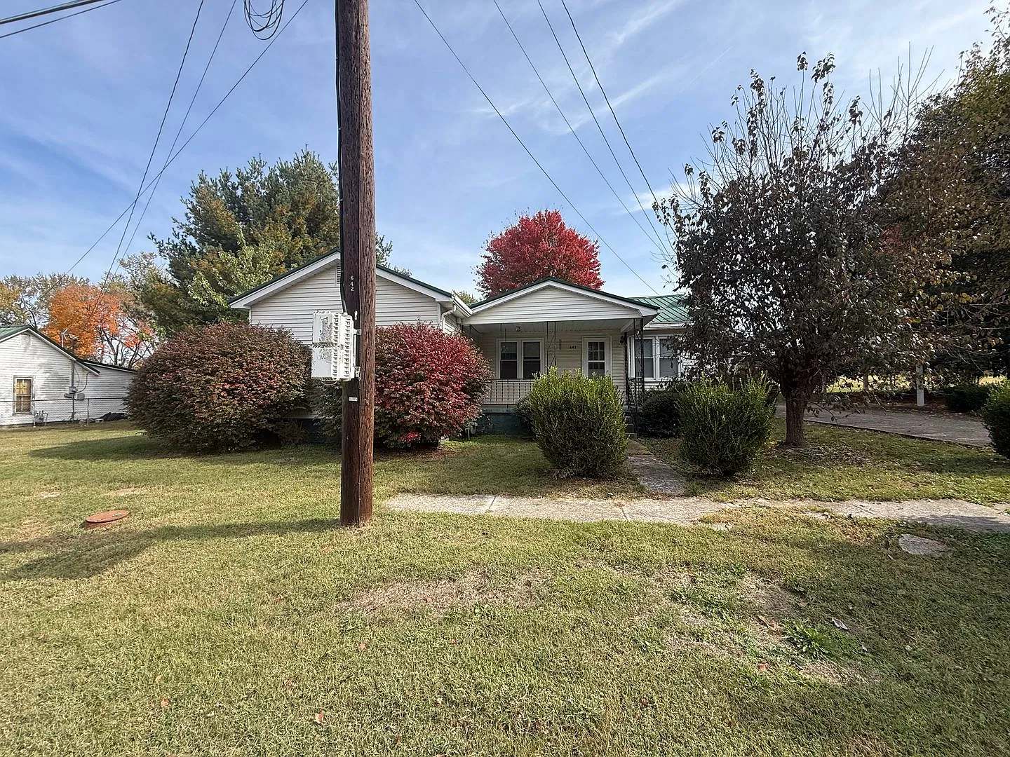 3 Bed/2 Bath House — Photo 1