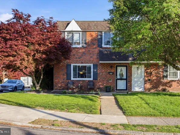 800 Hancock St, Ridley Park, PA 19078