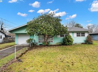 16818 SE Market St, Portland, OR 97233