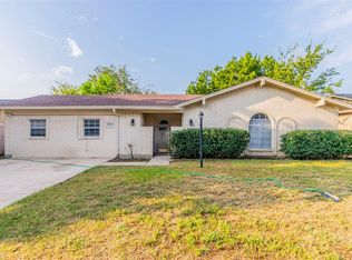 2705 Trinity Valley Ct, Fort Worth, TX 76133