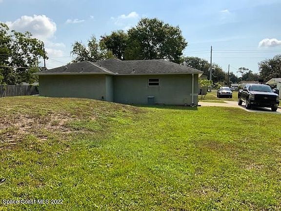 4th image of 1270 Sandy Ln