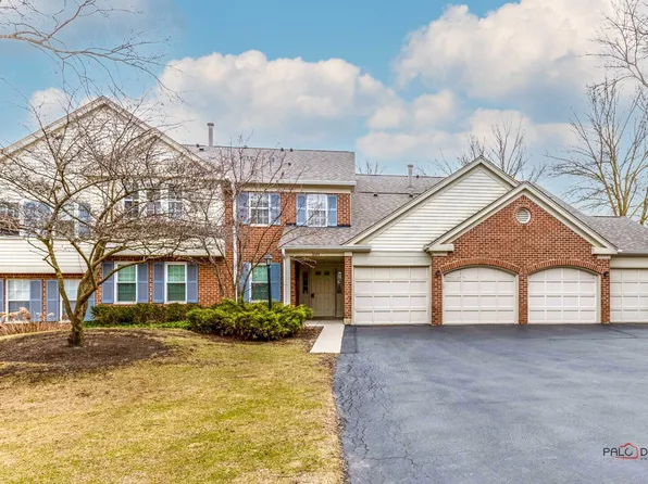 1604 Warwick Ct APT B2, Wheeling, IL 60090