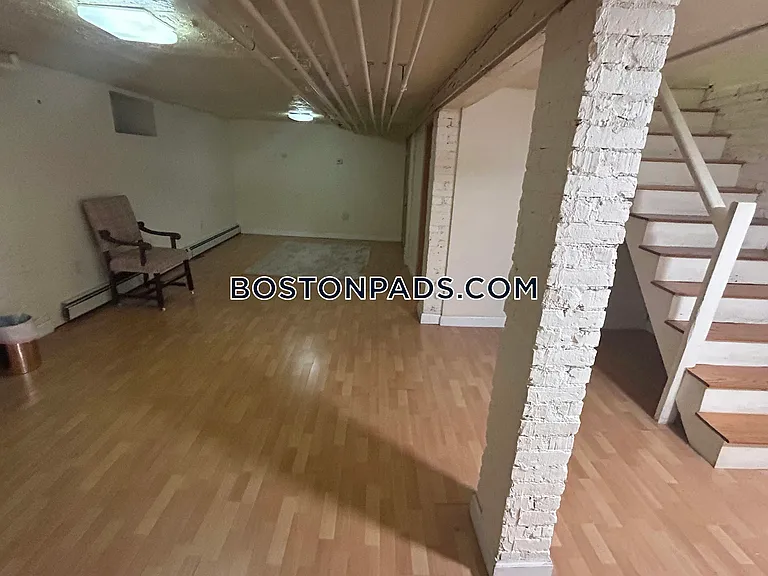 64 Pleasant St #1 — Photo 31