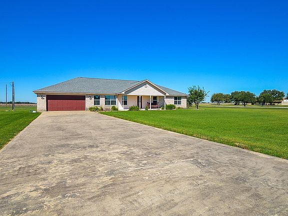 4th image of 556 Meadowview Dr