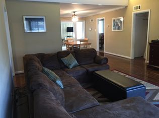 942 Briarwood Ln, Saint Louis, MO