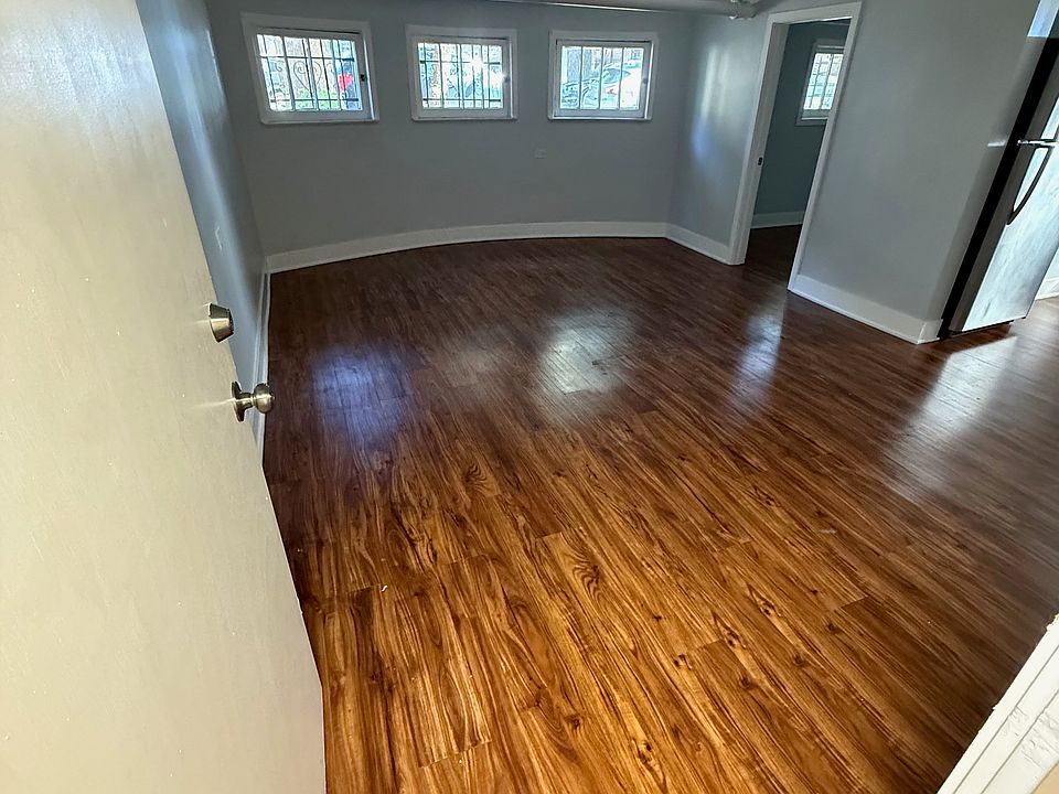 Entrance/Living Room