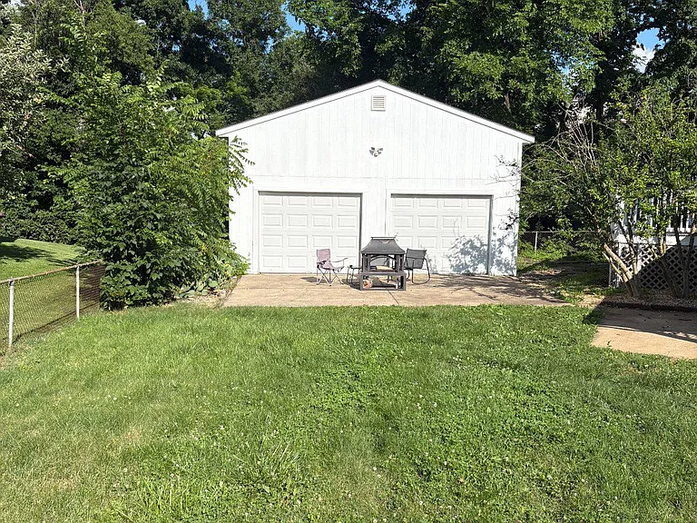 9802 Lomond Dr — Photo 27