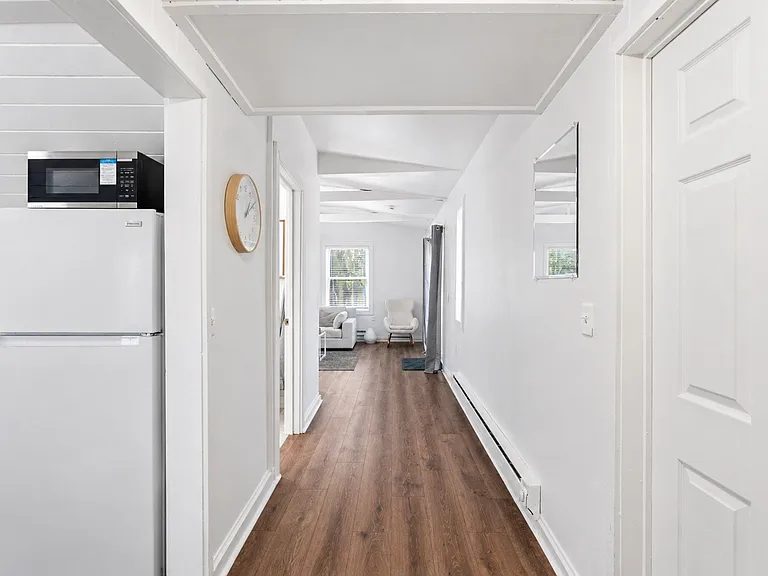134 Montauk Hwy #B — Photo 6