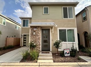 1116 Elevations Way W, Madera, CA 93636