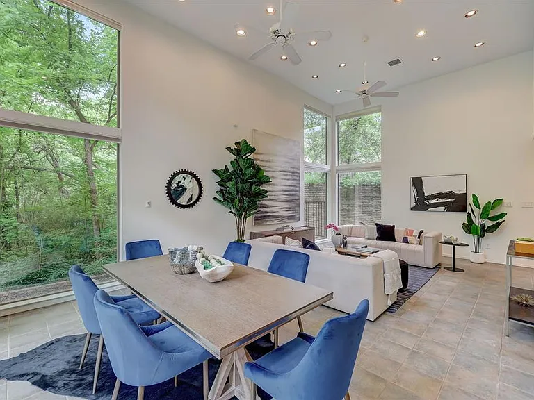 805 Leonard St — Photo 21