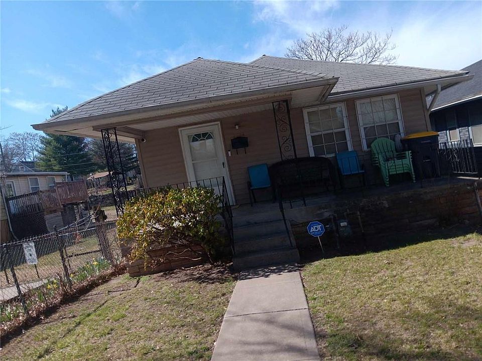 2nd image of 2824 Askew Ave