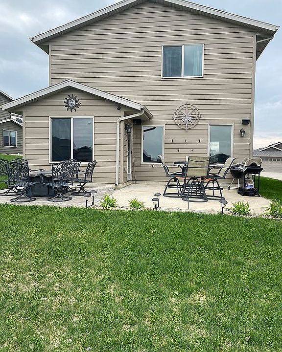 1st image of 290 240th Ave #157