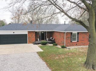 6221 Manix Rd, Edwardsville, IL 62025