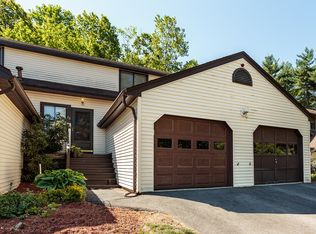 23 Centercrest Dr, Tyngsboro, MA 01879