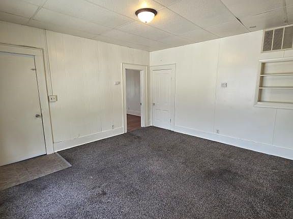 2nd image of 619 1/2 S Main St