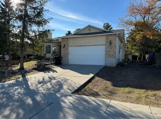 6658 S Sedonia Ct, West Jordan, UT 84081