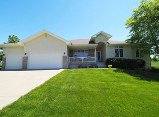 1096 Pachsama Ct, Sioux City, IA 51108