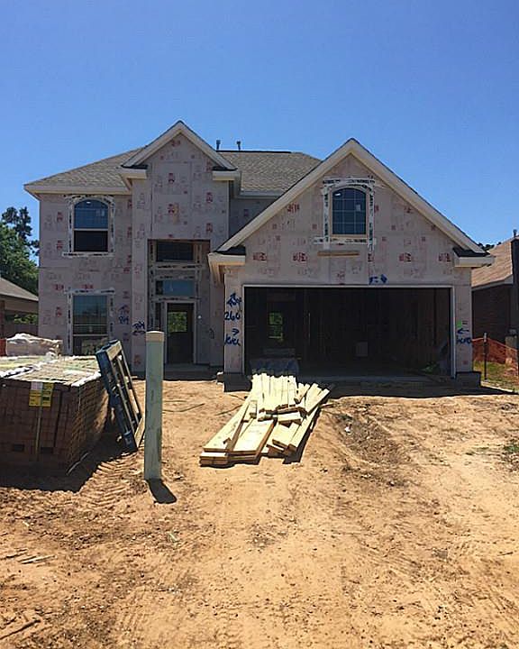 1st image of 260 Country Crossing Cir