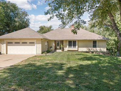 5218 Mockingbird Ln, Saint Joseph, MO, 64506