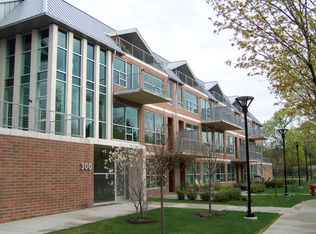 300 Hamilton St APT 204, Plymouth, MI 48170