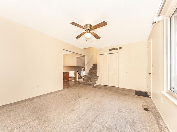 5th image of 9216 Panama Ave
