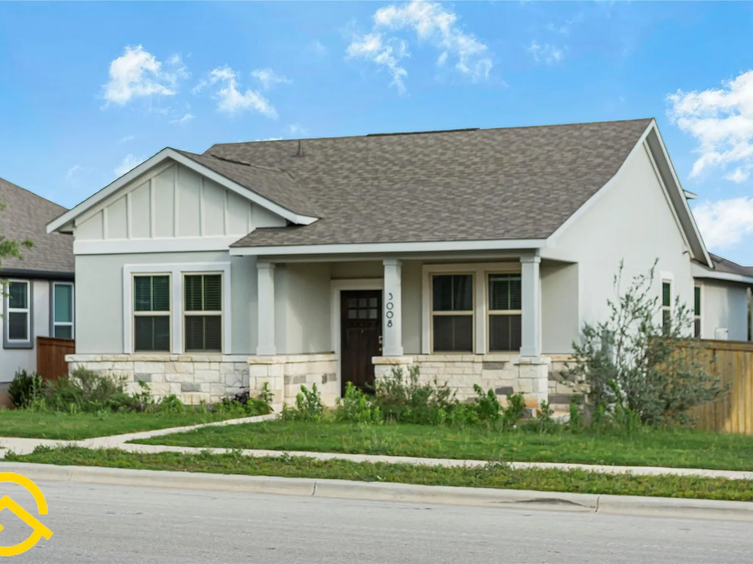 4 bed, 3.0 bath, 2084 sqft, $2,250 — Photo 3