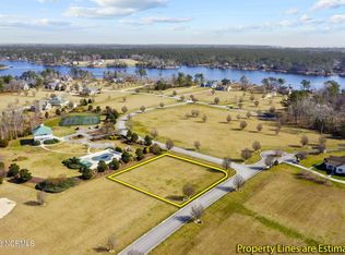 67 Meadow Ln, Arapahoe, NC 28510