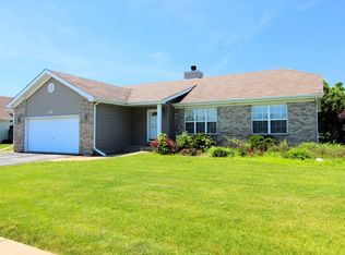 1715 Jennifer Dr, Bourbonnais, IL 60914