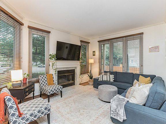2nd image of 1041 Trevino Ln