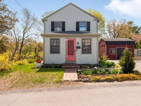 8 Graham Ave, Newbury, MA 01951