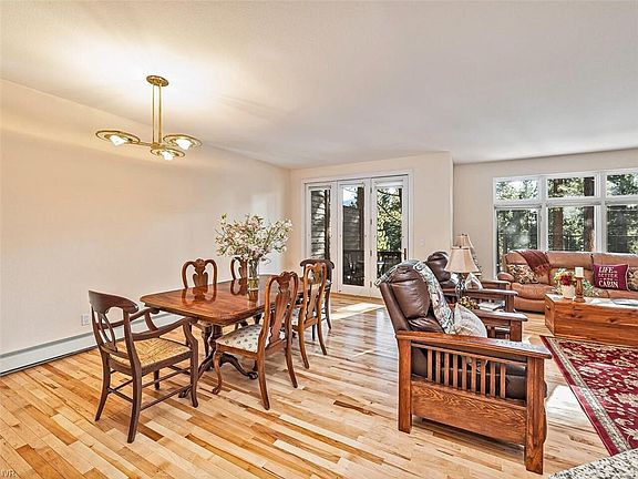 4th image of 929 Northwood Blvd #181